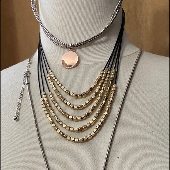 Women’s Jewellery 3 necklace bundle - Picture 2 of 2